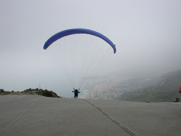 Décollage sous la brume !